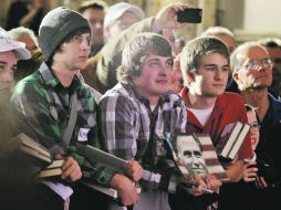 Estudiantes de Ohio acuden a un evento de campaña electoral de Mitt Romney. AFP  /