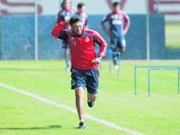 El Director Técnico del Guadalajara, Ignacio Ambriz, durante la práctica del cuadro rojiblanco en Verde Valle.  /
