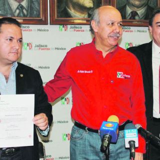 Héctor Pizano deja la Sindicatura tapatía; se va al PRI Jalisco