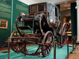 La pieza más atrativa es la carroza que el Emperador francés utilizaba en las rutas de batalla. AFP  /