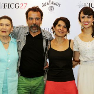 Kenya Márquez presenta en casa su ópera prima