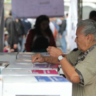 Cardenal Robles niega que Iglesia busque inducir al voto