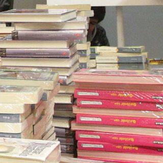 Nace editorial que busca ''extorsionar'' el buen gusto literario