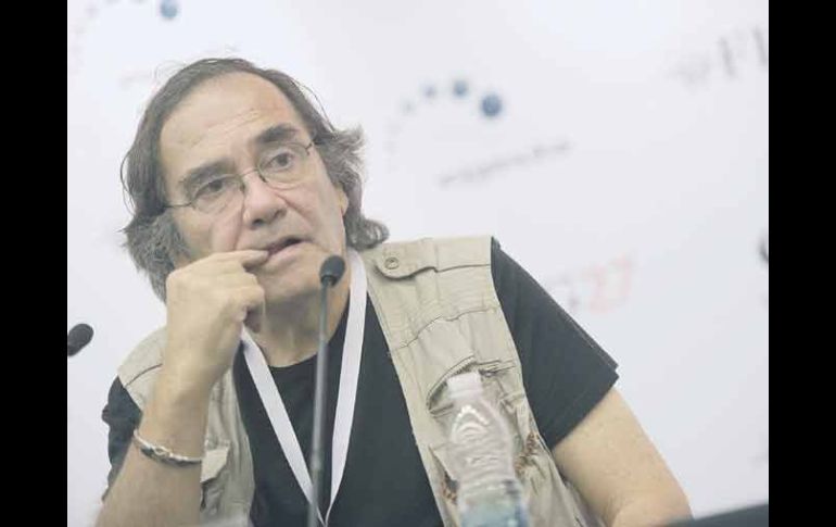 Eliseo Subiela visitó por segunda vez nuestro país. Ahora presenta las películas ''Paisajes devorados'' y ''Rehén de ilusiones''.  /