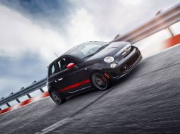 Este coche, “pensado en los entusiastas de la conducción”, será anunciado “próximamente”. CORTESIA FIAT MEXICO  /
