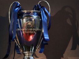 La ciudad de México fue elegida para iniciar el 'UEFA Champions League Trophy Tour 2012'. ESPECIAL  /