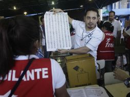 Por su parte, la opositora ARENA se proclamó vencedora de los comicios. EFE  /