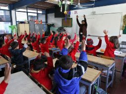 En Jalisco hay 65 mil maestros en preescolar, primaria y secundaria, para más de un millón 700 mil alumnos. ARCHIVO  /