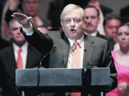 Andrés Manuel, al jurar como candidato presidencial. EL UNIVERSAL  /