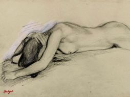 Edgar Degas se interesó por representar la vida cotidiana de las mujes más que plasmar su belleza. EFE  /