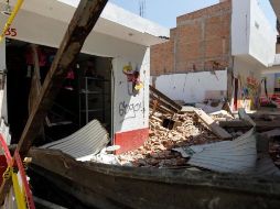 La onda expansiva afectó los cristales de 156 departamentos.  /