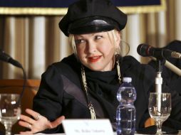 Lauper exhortó el lunes a la gente a que compre artículos procedentes de las zonas asoladas. AP  /