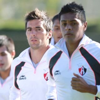 Santana sufre luxación en el codo; estará tres semanas inactivo