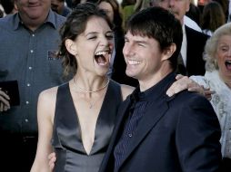 El matrimonio entre Tom Cruise y Katie Holmes cuentan con solo el 10% de posibilidades de continuar. ARCHIVO  /