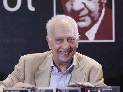 En el ensayo de ''Viajero en la nave de los locos'', la escritora reflexiona sobre la narrativa del literato Sergio Pitol. ARCHIVO  /