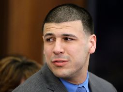 Hernández murió en la prisión, mientras purgaba una sentencia de por vida