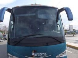 Foto del camión de los Saraperos alcanzado por las balas. ESPECIAL @CiudaDanaMtySur  /