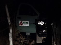 Un camión se incendió tras haber sido ordeñado por sujetos que intentaban apoderarse del hidrocarburo.  /
