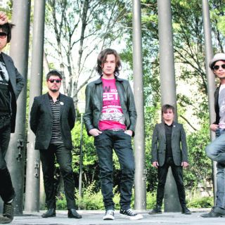 Los Bunkers van por la vía libre