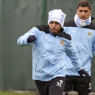 Tévez podría reaparecer contra el Chelsea