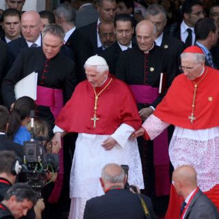 Anuncian pega de 'calcas' en la ZMG para motivar visita del Papa