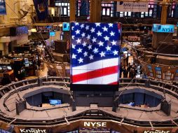 La bolsa neoyorquina amplía sus ganancias luego de la mejora en los datos de la economía estadounidense. AFP  /