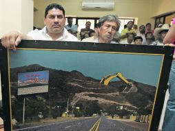 Vecinos de Chapala protestaron por el futuro daño ecológico en El Travesaño.  /