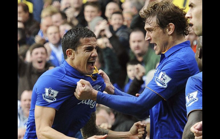 A los 23´ apareció el australiano Tim Cahill, quien desvió con la cabeza un remate del croata Nikica Jelavic. EFE  /