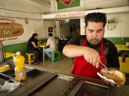 Los “dogos” de Meño están ubicados en la calle Golfo de Cortés, muy cerca de la Glorieta Minerva.  /