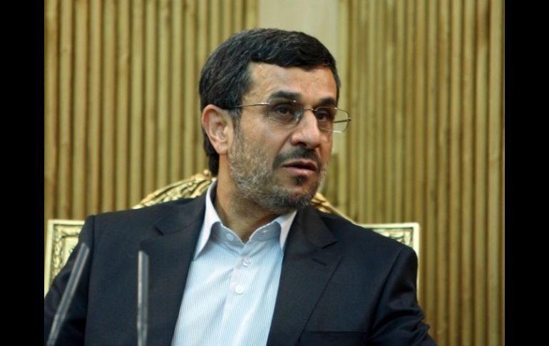 Ahmadineyad, señaló la necesidad de utilizar internet para el progreso. ARCHIVO  /