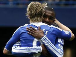 Fernando Torres celebra uno de sus goles ante el Leicester. REUTERS  /