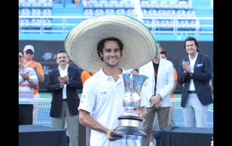 Alves logró un cheque de 14 mil 400 dólares y 100 puntos para el ranking ATP.  /