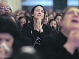 Los egipcios lloran la partida del patriarca de la Iglesia Shenuda III. AP  /