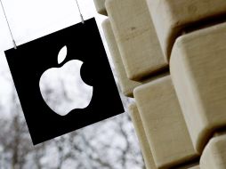 Imagen del logotipo de Apple en una tienda de Amsterdam, Holanda. EFE  /