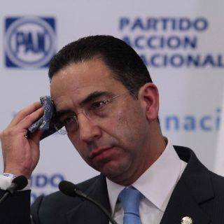 Javier Lozano truena contra Lía Limón