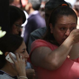 Continúan fallas en telefonía celular; Telmex se reporta normal