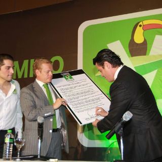 Rinde protesta Aristóteles Sandoval como candidato del partido Verde