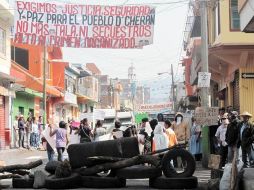 Habitantes de Cherán ya han bloqueado los accesos para protestar por la presencia de talamontes y secuestros en su comunidad. ARCHIVO  /