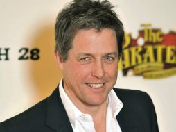 Hugh Grant se ha alejado de su clásico papel de galán para saltar por la borda.EFE  /