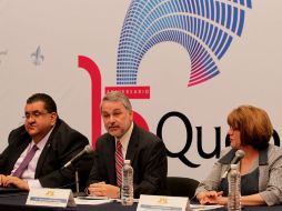 El alcalde Francisco Ayón, el gobernador Emilio González M. y Christiane Pelchat, delegada de Québec en México.  /