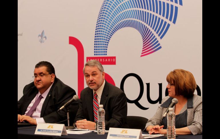 El alcalde Francisco Ayón, el gobernador Emilio González M. y Christiane Pelchat, delegada de Québec en México.  /