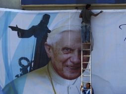 A 24 horas de la llegada de Benedicto XVI en Léon se afinan los últimos detalles. REUTERS  /