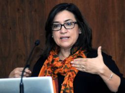 La científica estudia a detalle cada fase del ciclo de vida del rotavirus. UNAM.MX  /