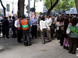 Las réplicas más fuertes han provocado evacuaciones en oficinas y otros edificios. ARCHIVO  /