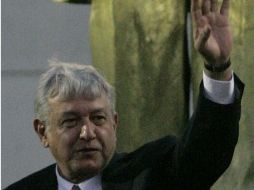 A su registro, Andrés Manuel López Obrador presentó una propuesta de gobierno, lo que el PAN considera fuera de lugar. REUTERS  /