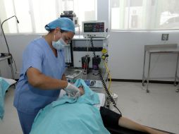 El ensayo clínico fue aplicado a 92 pacientes elegidos al azar para ser tratados con células madres. ARCHIVO  /