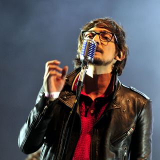 Zoé y Bunbury cantan ante 70 mil fans en el Vive Latino