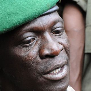 Líder de golpe en Mali no teme a respuesta armada