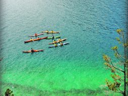 Hemos llegado a la orilla del lago Gutiérrez que en esta temporada pronto estará llena de visitantes.  /