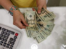 La fuga de capitales llegó a los tres mil 260 millones de dólares, de acuerdo con cifras oficiales. ARCHIVO  /